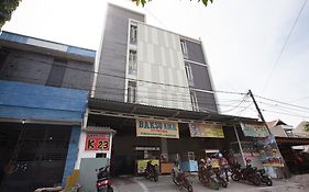 Reddoorz At K23 Rungkut Madya